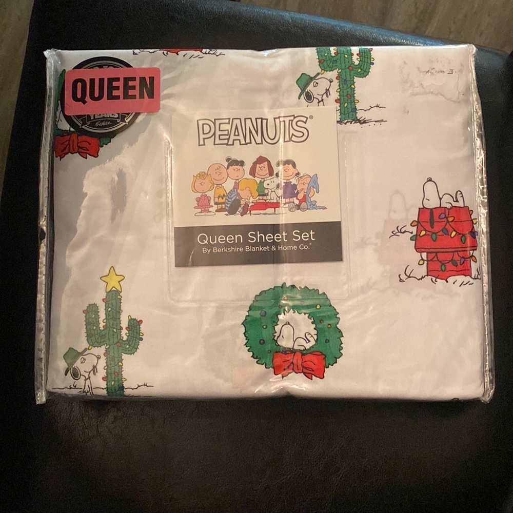 Peanuts bed sheets
